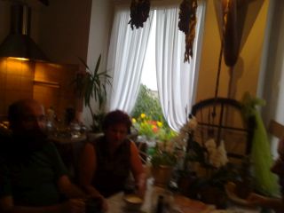 Rankiem w domu Marka – tutaj Marek ze swoją Mamą